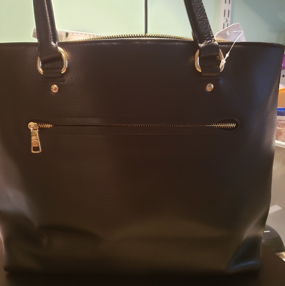 Coach purse - Picture 2 of 5